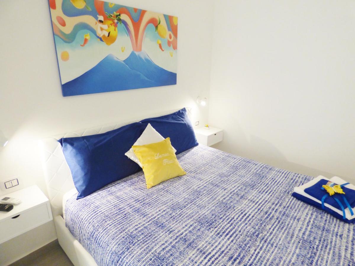 B&B Lemon Flats Neapel Exteriör bild