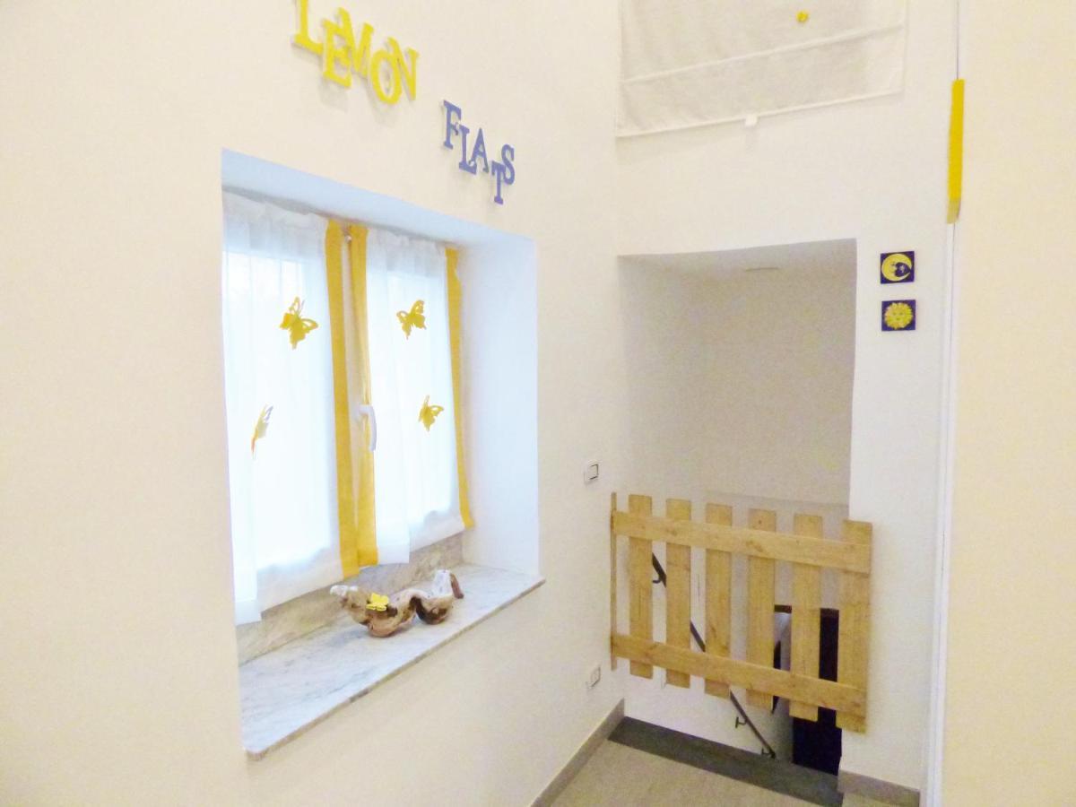 B&B Lemon Flats Neapel Exteriör bild
